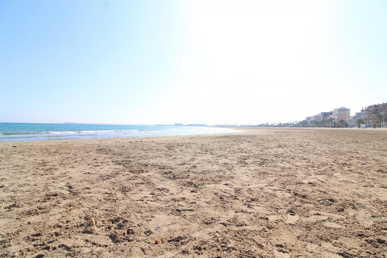 Global Properties, Apartamento En Primera Linea, Playa Пуерто-де-Сагунто Екстер'єр фото